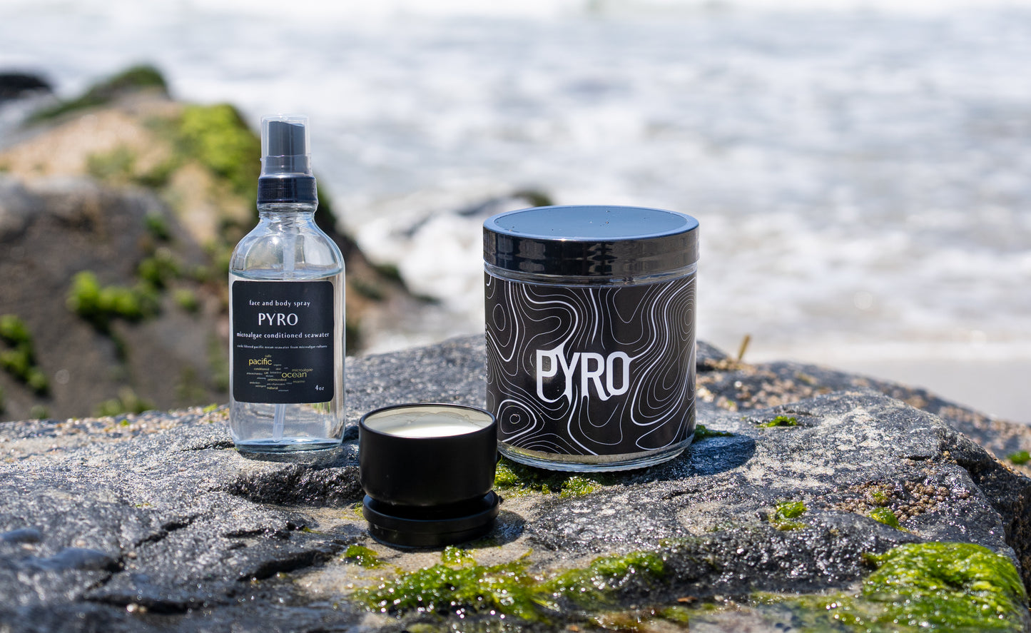 PYRO Sea Spray and Sea Salt bath set with candle